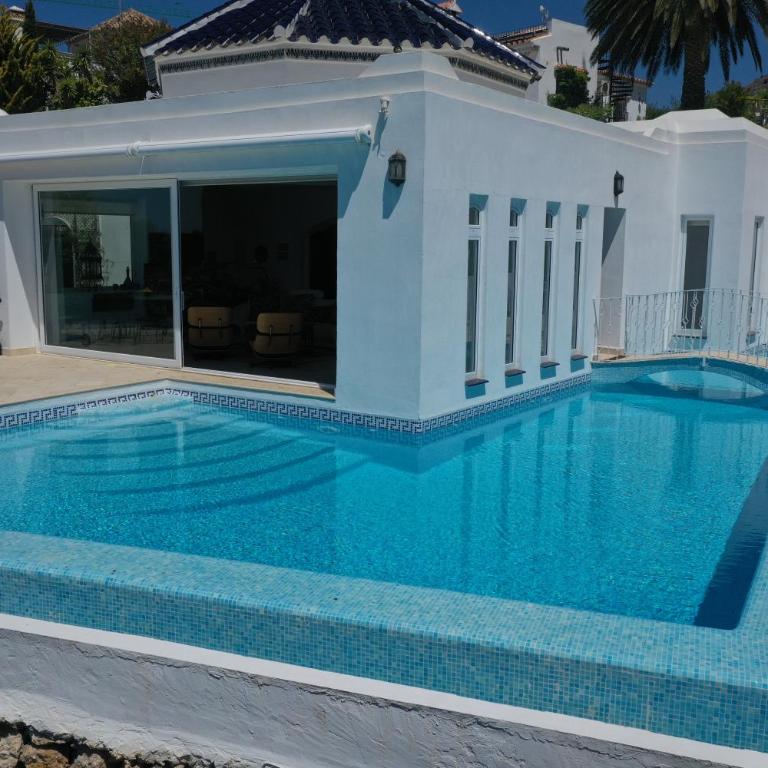 Chimenea - Luxury Villa with Private Pool & Stunning Sea Views - LUAL - Villa de 2 dormitorios - 61