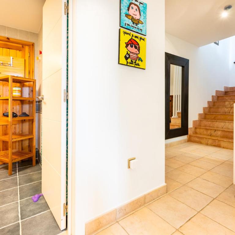 Villa Oasis Beachfront Corralejo By Holidays Home - Three-Bedroom Villa - 35