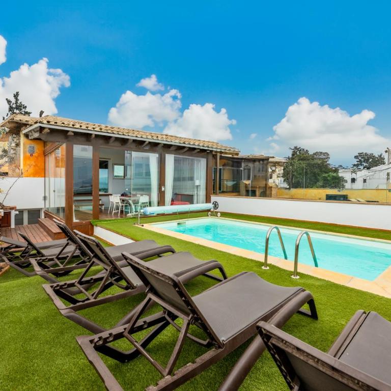 Villa Oasis Beachfront Corralejo By Holidays Home - Three-Bedroom Villa - 40
