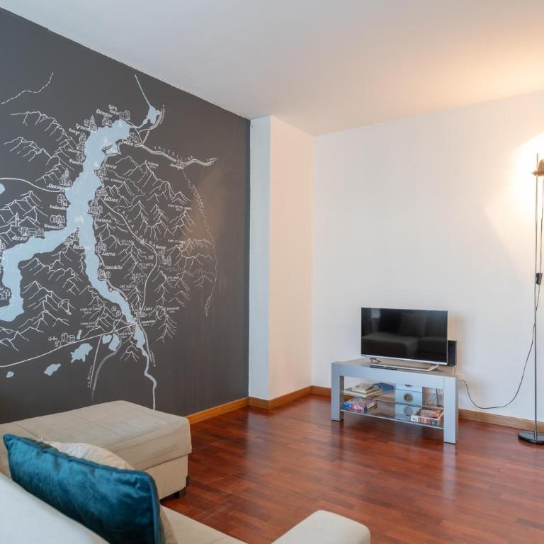 Large well-equipped apartment near Como lake - Apartment - 5