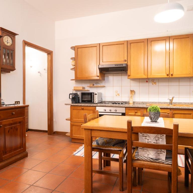 Travelers Retreat in Lecco - Apartment - 4