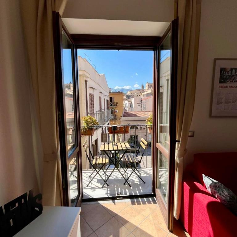 Santa Maruzza - Apartment with Balcony View, 5 Min Walk to Teatro Massimo & Cathedral - Appartamento con 2 Camere da Letto - 22