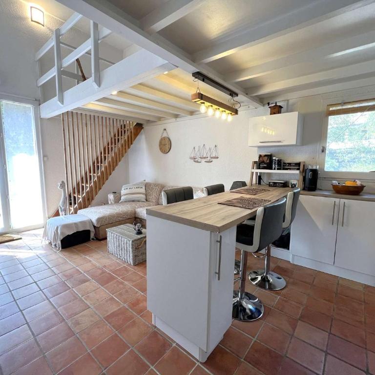 Le Costabella - Appartement pour 4 personnes à 5 minutes de la plage de l'Almanarre à Hyères - Apartment mit 3 Schlafzimmern - 7
