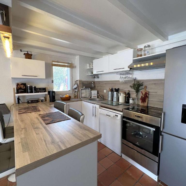 Le Costabella - Appartement pour 4 personnes à 5 minutes de la plage de l'Almanarre à Hyères - Apartment mit 3 Schlafzimmern - 11