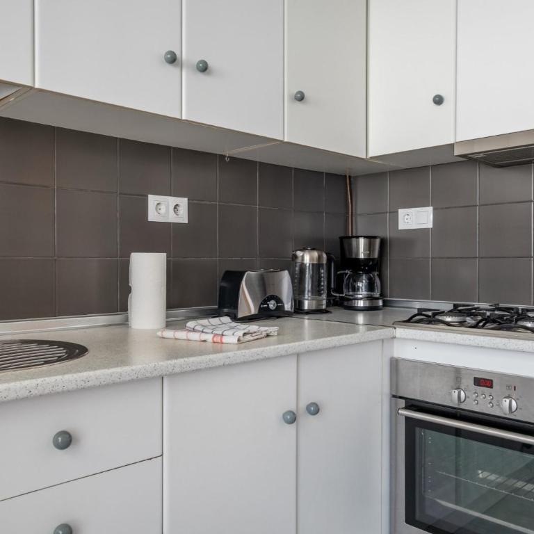 5 Chaparil Beach, Flat 3 with Sea Views - Apartamento de 2 dormitorios - 10