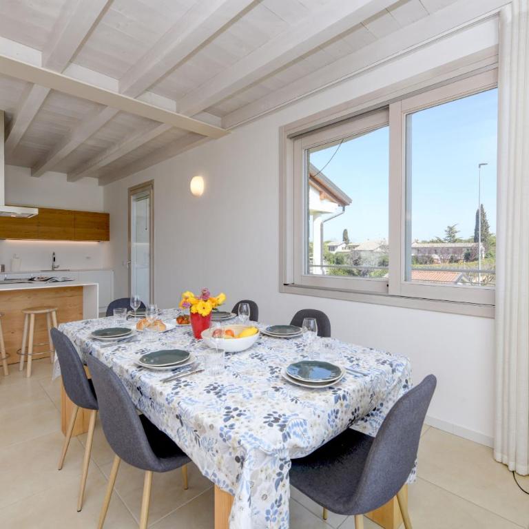 MGH - Caesar Sirmione Luxury Apartments - Appartamento con 2 Camere da Letto e Vista Lago - 1