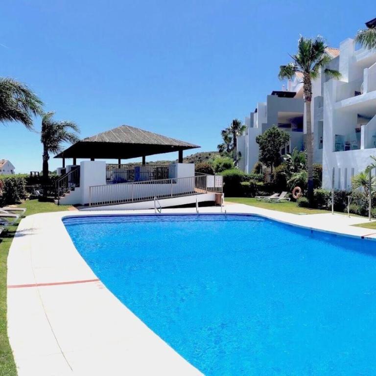 Bohemian-Chic Hideaway with Sun-Drenched Terrace - Appartamento con 2 Camere da Letto - 29