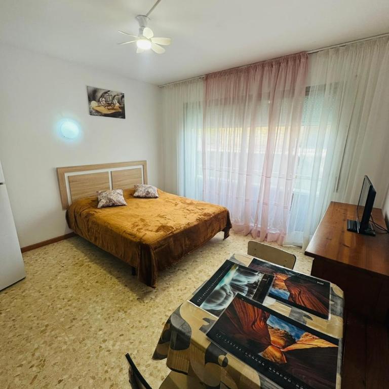 Confortable piso con 2 piscinas cerca de la playa - Apartamento - 8