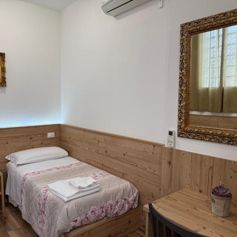 Pirandello Rooms - Camera Deluxe Doppia con Letti Singoli - 3