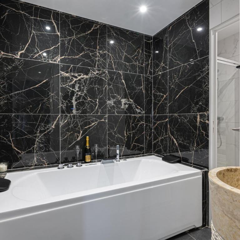 Two room apartment - centre historique - Appartamento con 1 Camera da Letto - 5