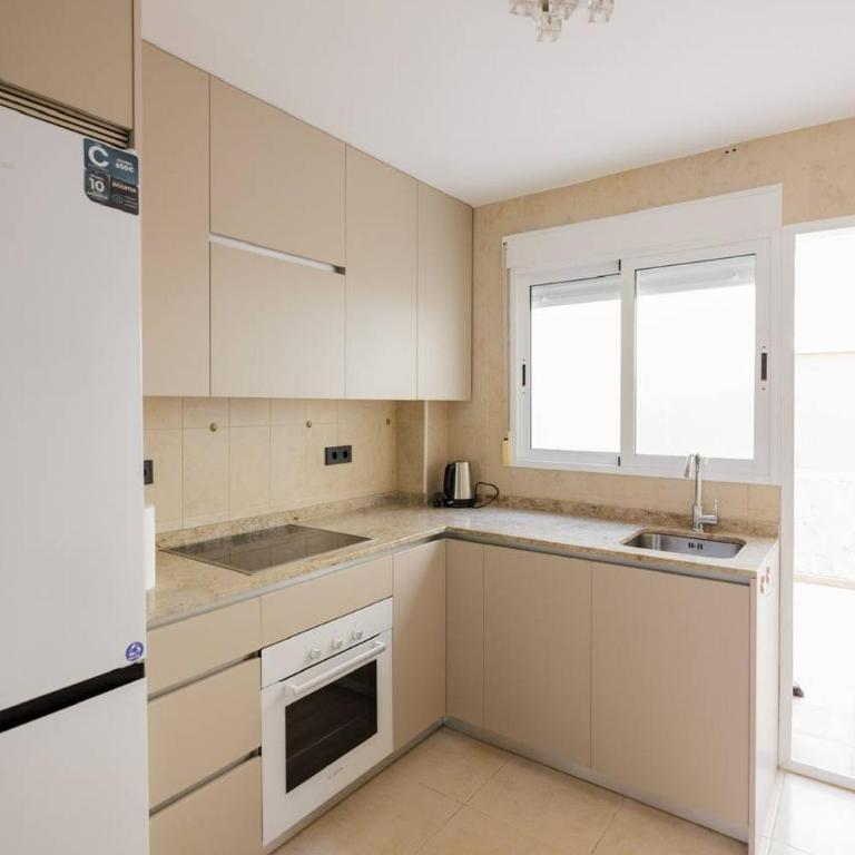 un lujo a 2 min de la playa - Apartamento con 4 dormitorios - 6