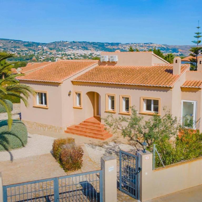 Villa Carbo by Villa Plus - Villa - 16