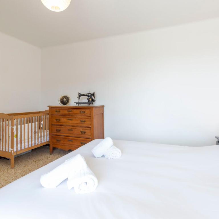 Center of Antibes spacious two-bedroom apartment with terrace and AC - Apartment - 14