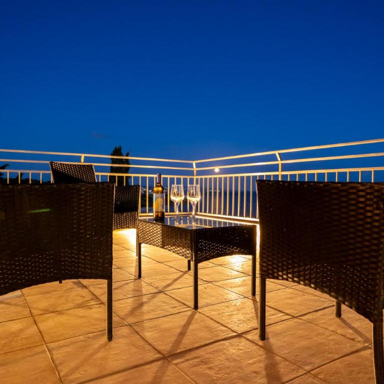 Villa Rosa sul mare - Villa - Beach Front - 12