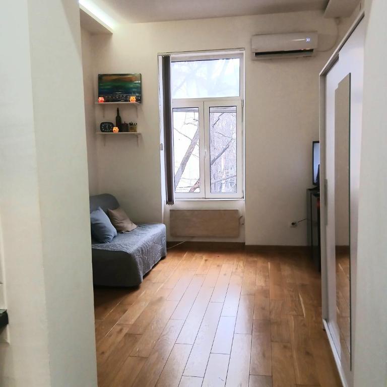 Vlada - One-Bedroom Apartment - 4
