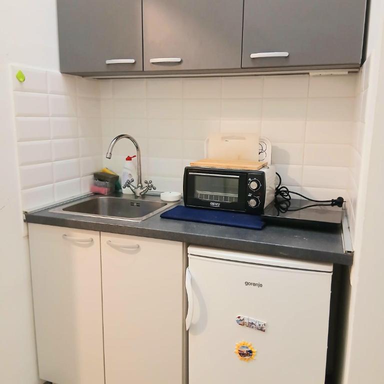 Vlada - One-Bedroom Apartment - 10