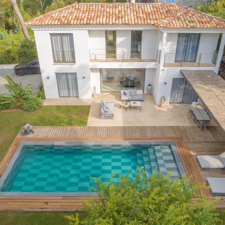 Superbe villa contemporaine à Saint-Raphaël à 200 m de la mer - Villa mit privatem Pool - 20