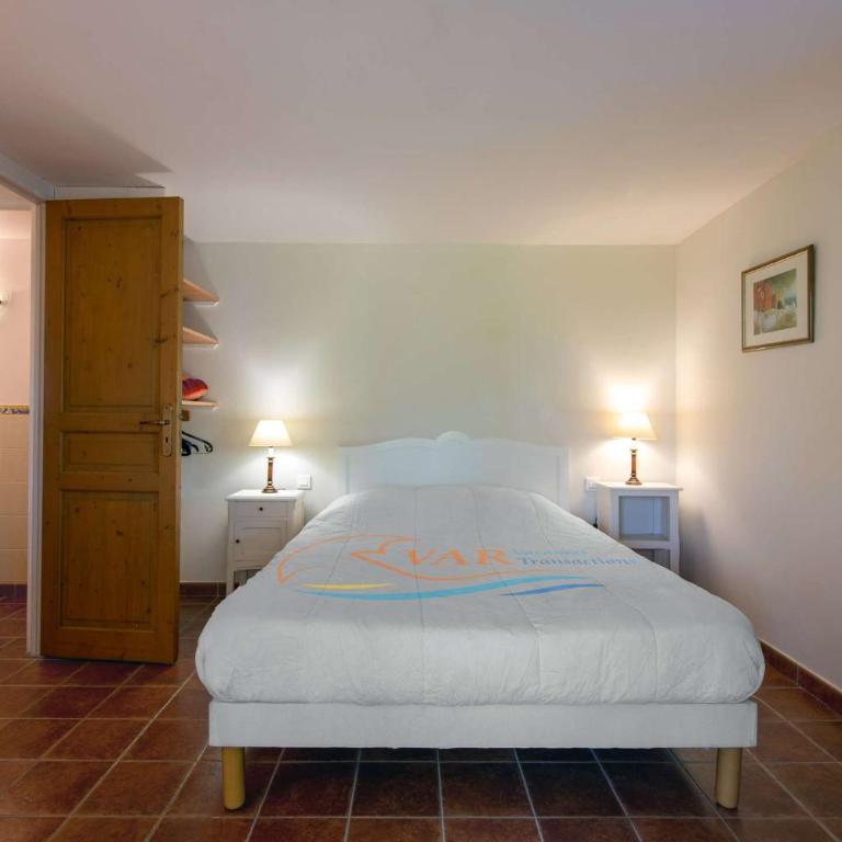 Vue mer, à 400 m de la plage et du port, clim, Wifi - Villa - Vue sur Mer - 12