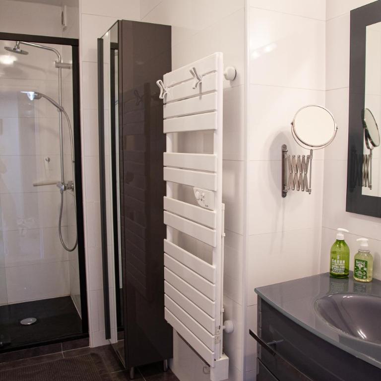 Spacieux Appartement Vue Pins-Tout à Pied-Résidence Le Manégore - Appartement 1 Chambre - 9