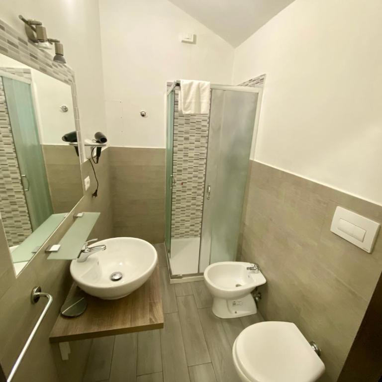 Guest House Minas - Superior King Room - 4