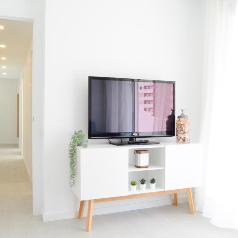 NUEVO, a 70 metros de la playa y con vistas al mar - Two-Bedroom Apartment - 3