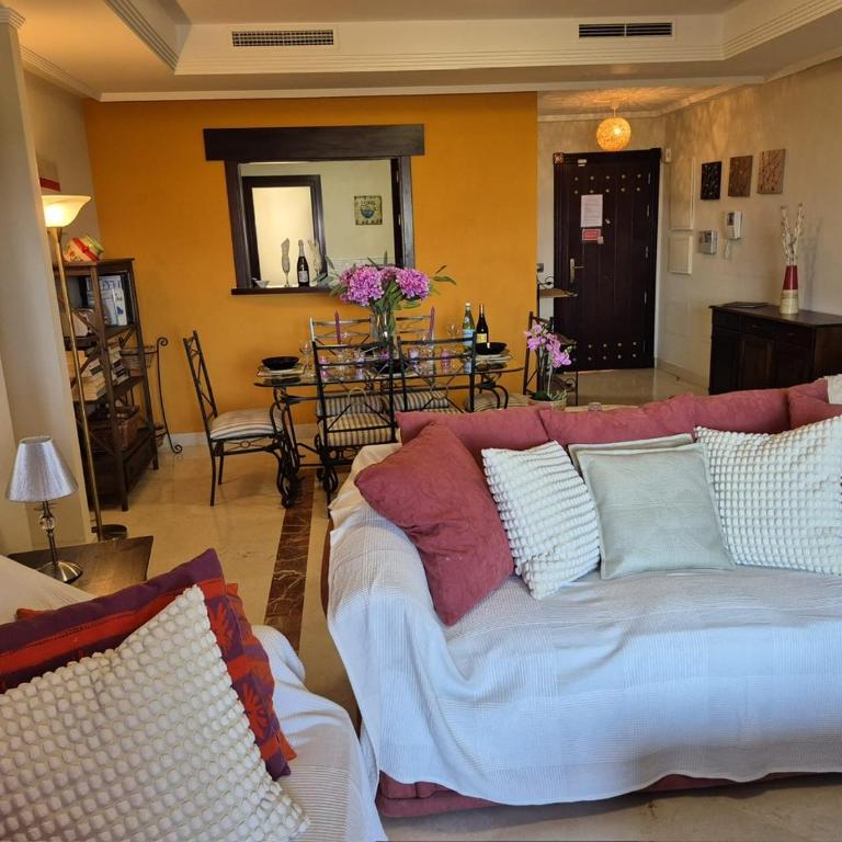 El Soto de Marbella Onsite Golf-Tennis-Padel-Gym GF 2 Bed 2 Bath Apartment P2B-P14 - Apartamento con vistas a las montañas - 27
