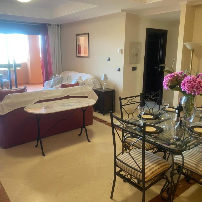 El Soto de Marbella Onsite Golf-Tennis-Padel-Gym GF 2 Bed 2 Bath Apartment P2B-P14 - Apartamento con vistas a las montañas - 48