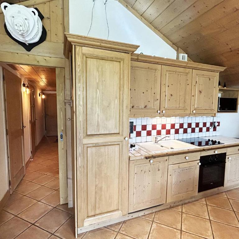 Spacieux appartement 8p avec piscine, spa, et parking, proche des pistes - Appartement 3 Chambres - 5