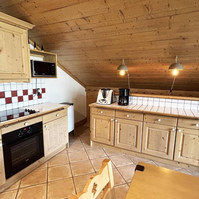 Spacieux appartement 8p avec piscine, spa, et parking, proche des pistes - Appartement 3 Chambres - 7