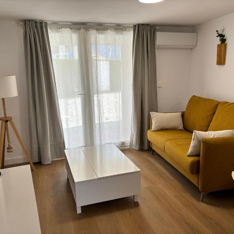 Apartamento Rabdells Olivanova 150m de la playa - Apartamento de 1 dormitorio - 12