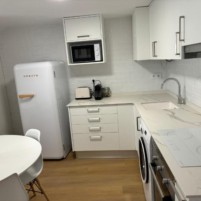 Apartamento Rabdells Olivanova 150m de la playa - Apartamento de 1 dormitorio - 10
