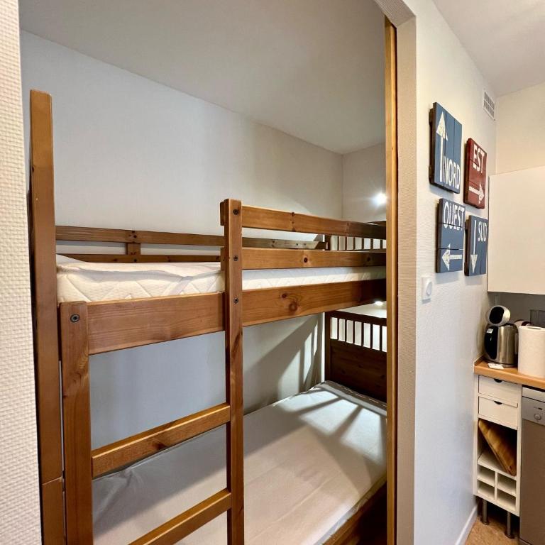 Appartement rdc proche plage, commerces et gare - Apartment mit 2 Schlafzimmern - 9
