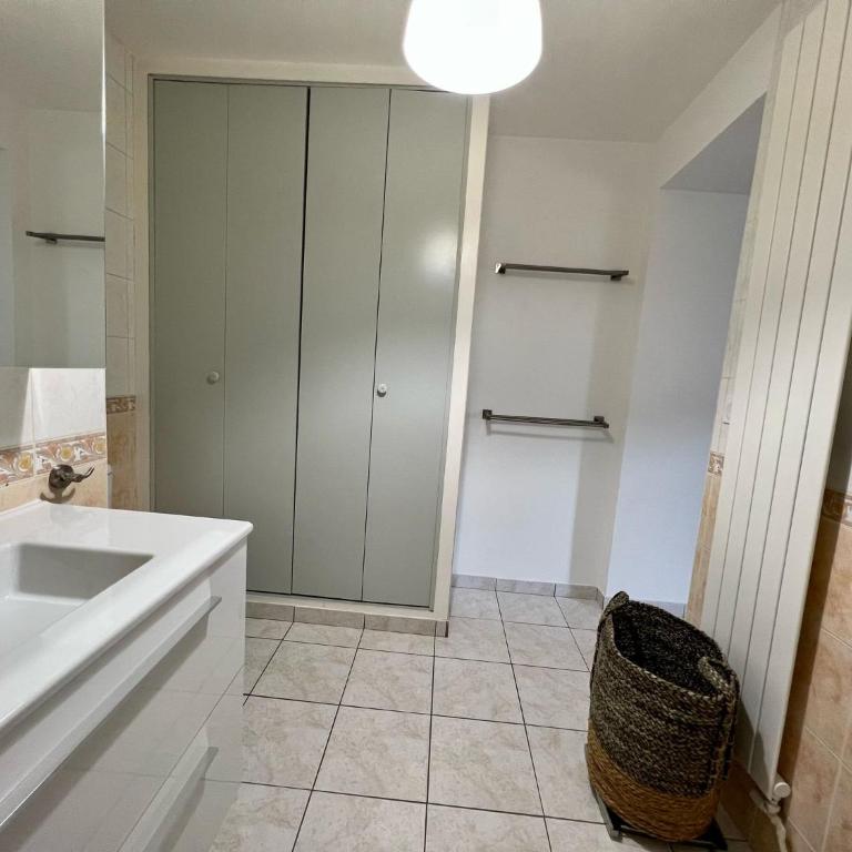 Appartement rdc proche plage, commerces et gare - Apartment mit 2 Schlafzimmern - 11