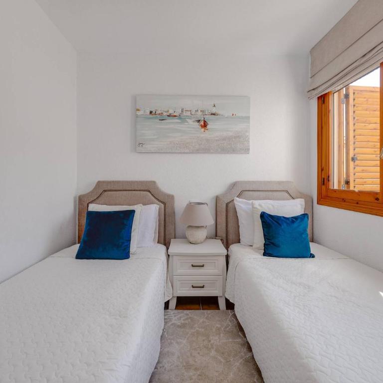 CB Living - 2 bedroom beach condo, Playa Flamenca - Apartamento de 2 dormitorios - 13