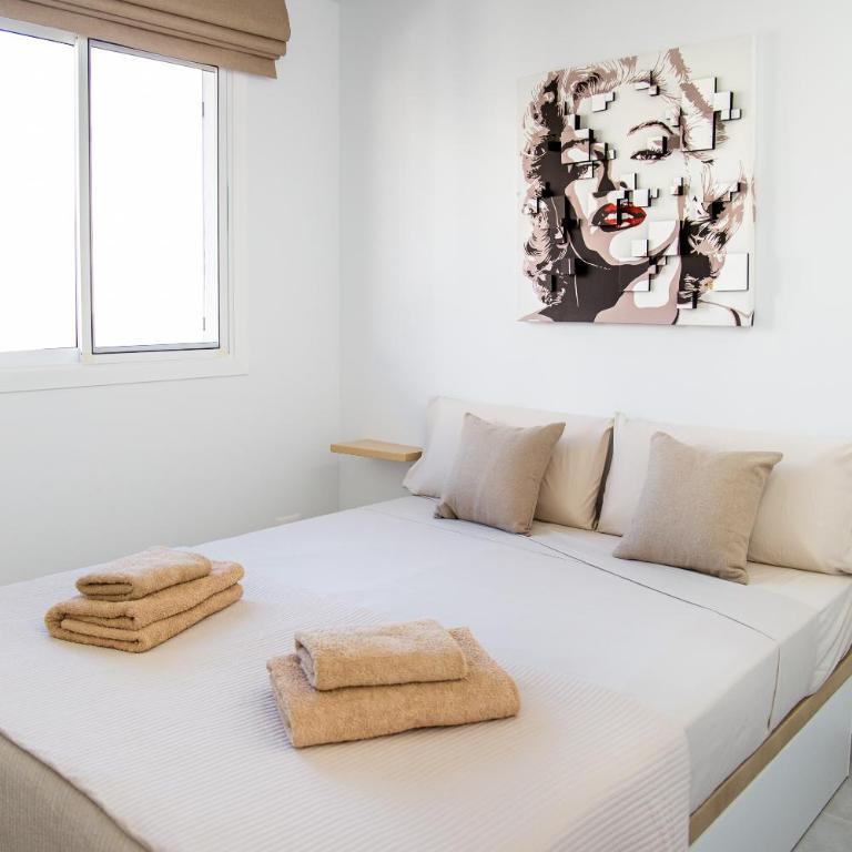 Urbania Suite - Apartamento de 3 dormitorios - 73