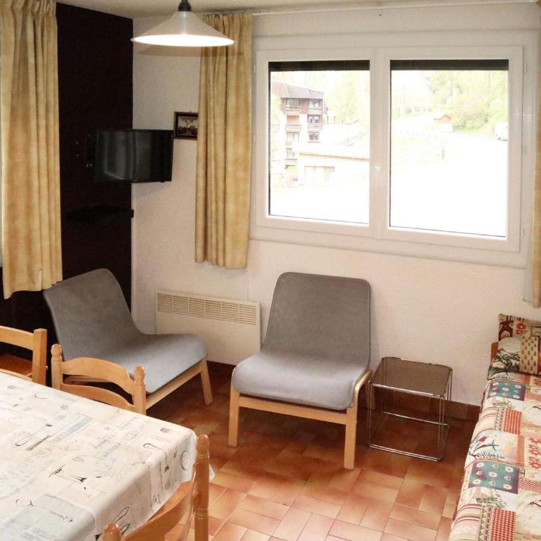 Appt skis aux pieds avec parking, balcon, 4 lits, animaux acceptés - FR-1-322-154 - Apartment (6 Erwachsene) - 1