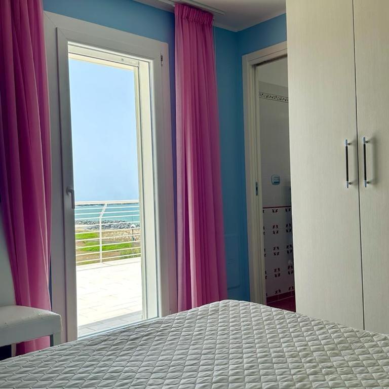SIGIS HOUSE - Independent Apartment Sea View - Appartamento con 3 Camere da Letto - 25