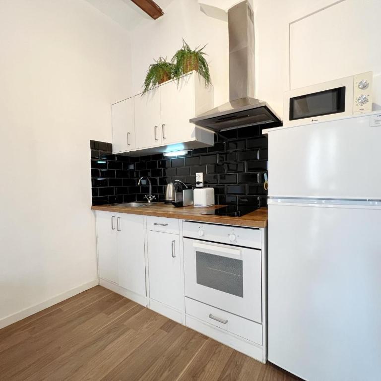 Roser Apartment - Apartment - 11