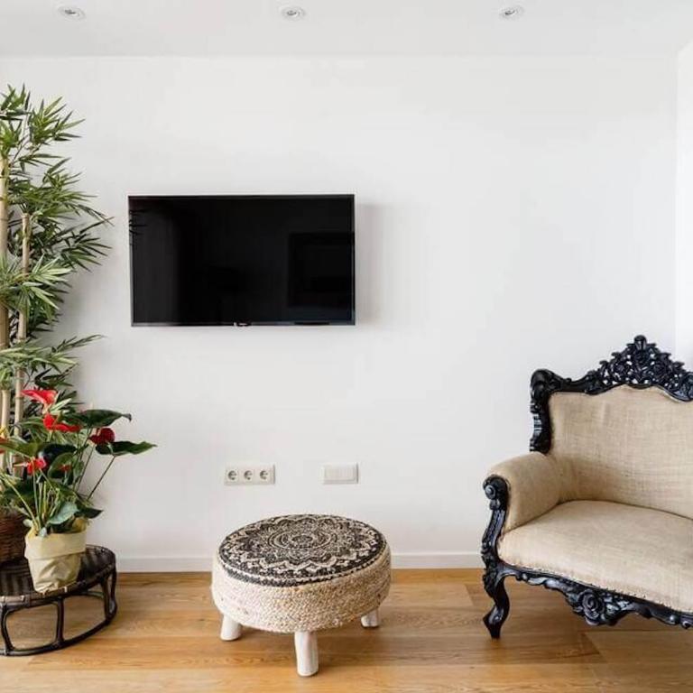Chill in the Outdoor Lounge Bohemian-Chic Hideaway - Apartamento de 2 dormitorios con terraza y vistas al mar - 8