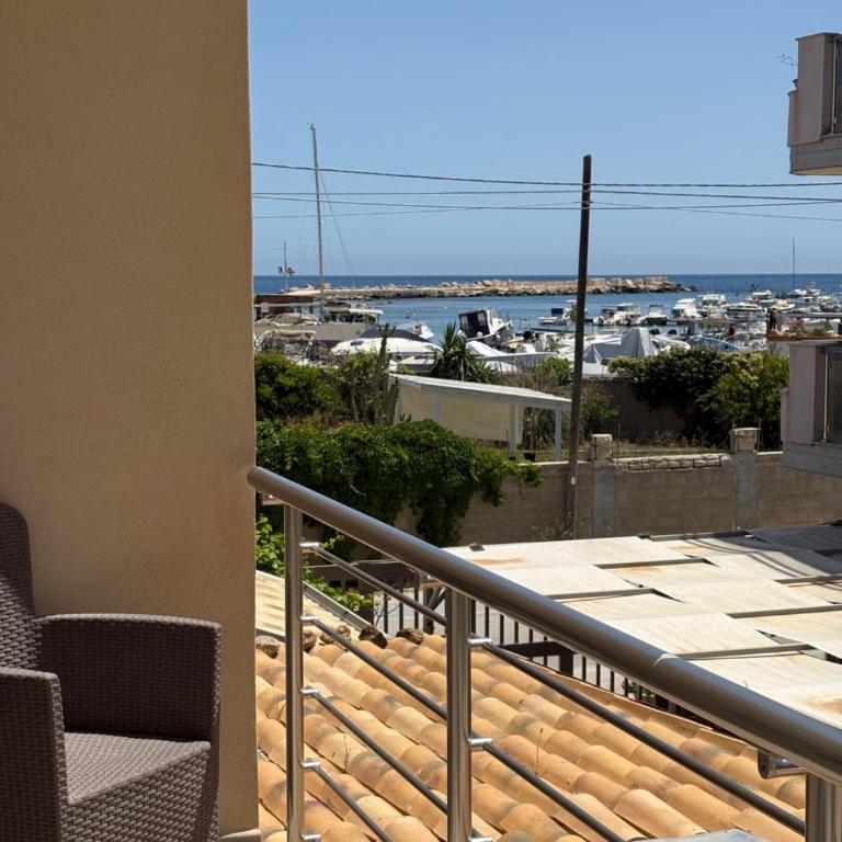 Villa Joseph - Appartamento con Vista Mare - 13