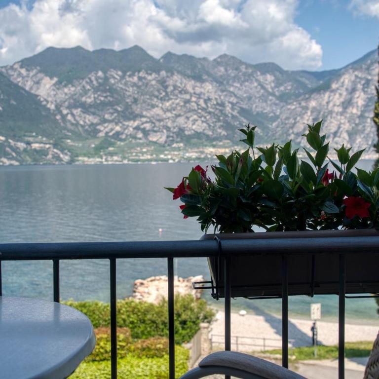 Villa Andreis - Camera Matrimoniale/Doppia con Letti Singoli con Vista Lago. - 9