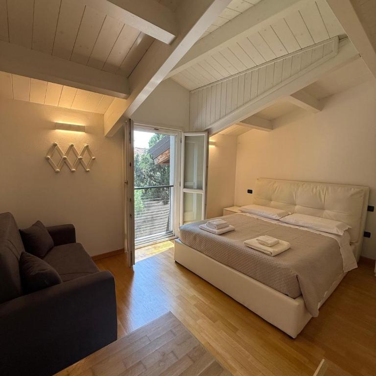 Brescia Living - Appartamento con 2 Camere da Letto - 1