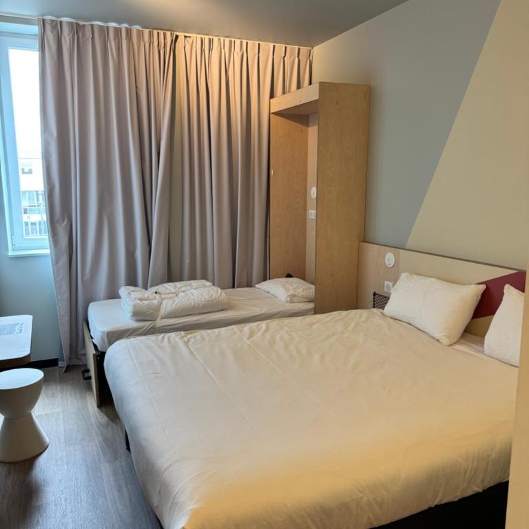 ibis budget Nancy Laxou - Chambre Triple avec 1 Lit Double et 1 Lit Simple - 9