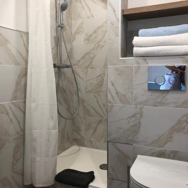 Studio in Saint tropez, swimming pool and parking - Appartamento con 1 Camera da Letto - 20
