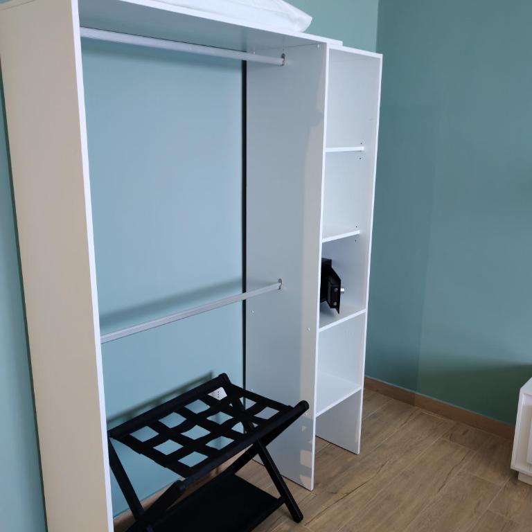 MARE Suite - King Room with Balcony - 11