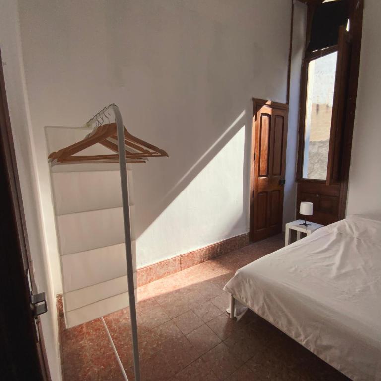 Comfortable Room in Historic Casa Quesada Shared House - Habitación Doble Económica - 2