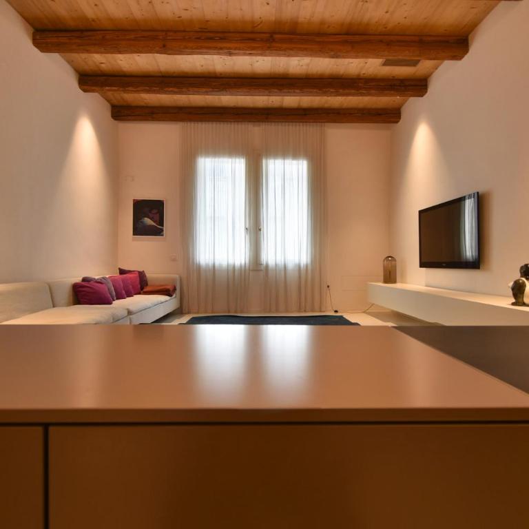 Welc-ōM Palazzo Gabelli Free Parking - Appartamento con 3 Camere da Letto - 20