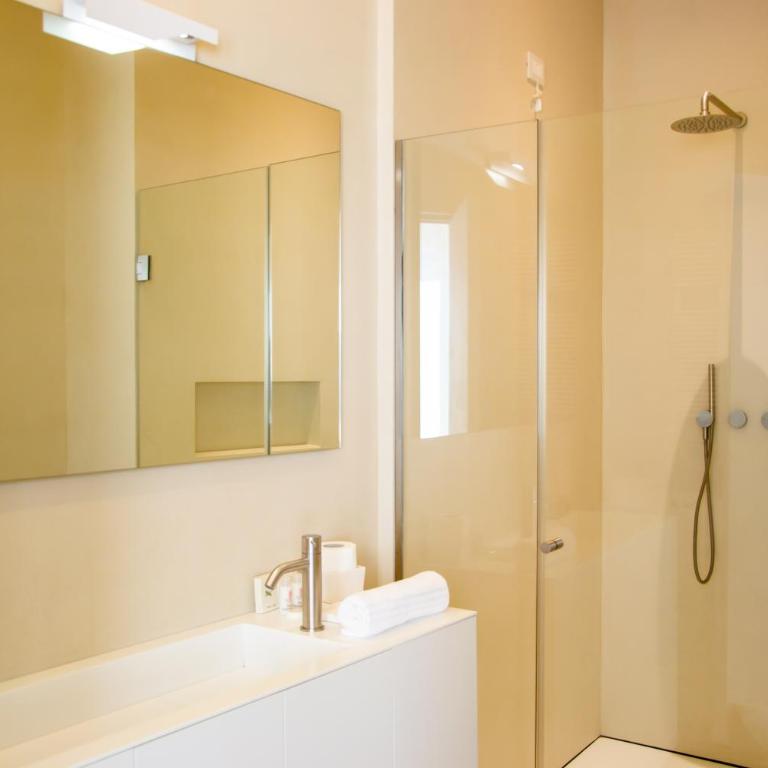 Welc-ōM Palazzo Gabelli Free Parking - Appartamento con 3 Camere da Letto - 36
