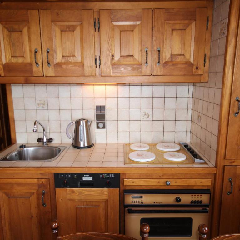Beau 2 pièces cabine 7 pers, vue sur les pistes - Apartment mit 1 Schlafzimmer - 10