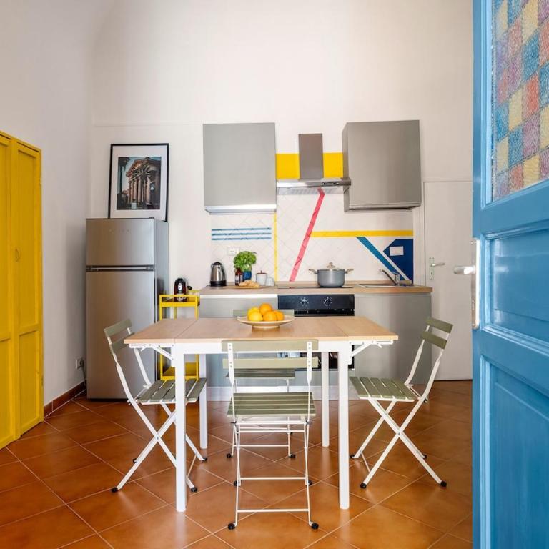 Elegant Two-Room Apartment with Balcony & Suite - Appartamento con 2 Camere da Letto - 5